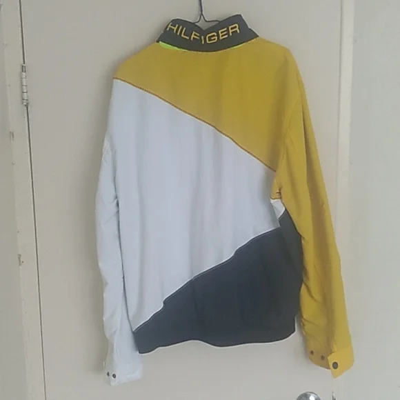 Lightweight jacket - Picture 2 of 3